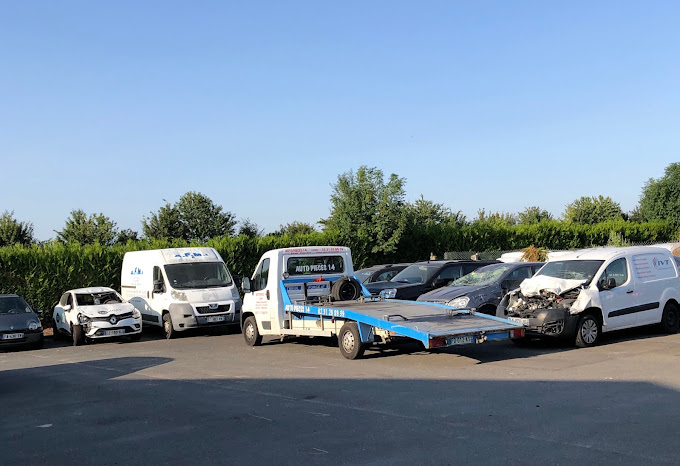 Aperçu des activités de la casse automobile AUTO PIECES 14 située à SAINT-PIERRE-EN-AUGE (14170)